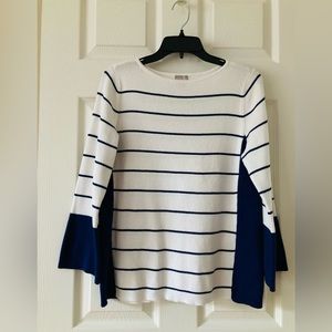 CHICO’S  Women’s  sweater Size 1 (M)